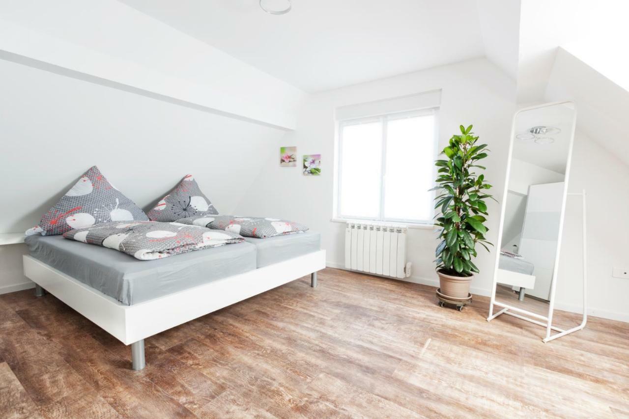 Appartement Donna Rhinau ภายนอก รูปภาพ