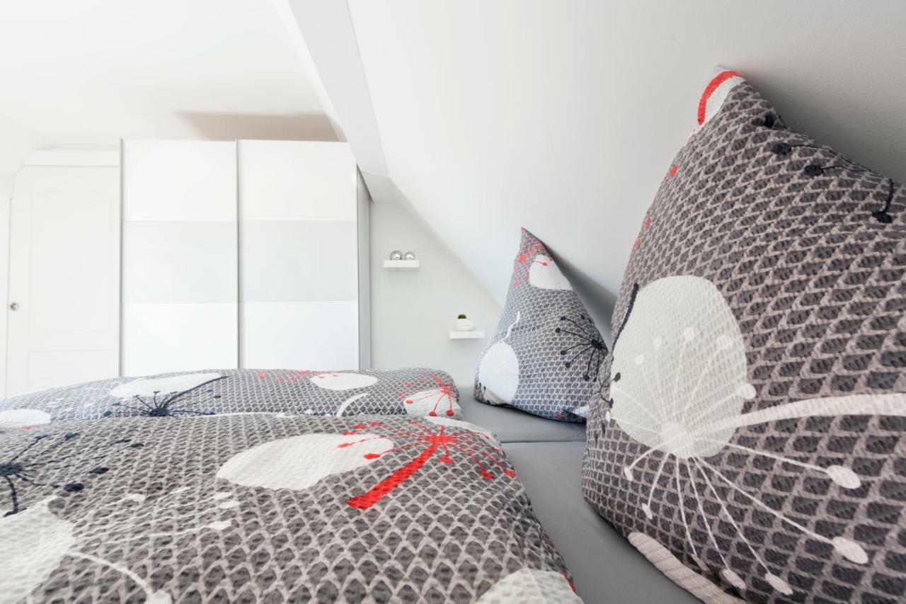 Appartement Donna Rhinau ภายนอก รูปภาพ